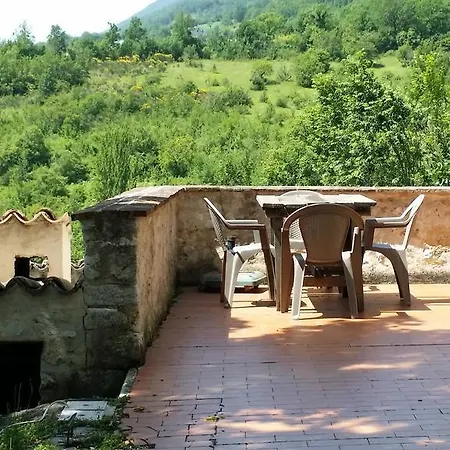 Casa di campagna Tenuta Culaccione Cerreto di Spoleto